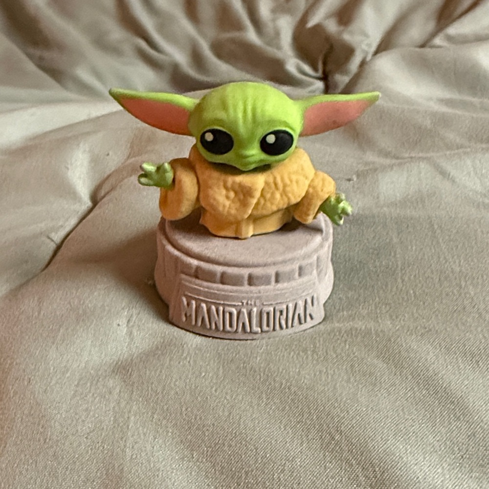 Star Wars The Mandalorian The Child Figure